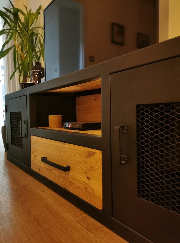 Meuble TV sur mesure bois et métal