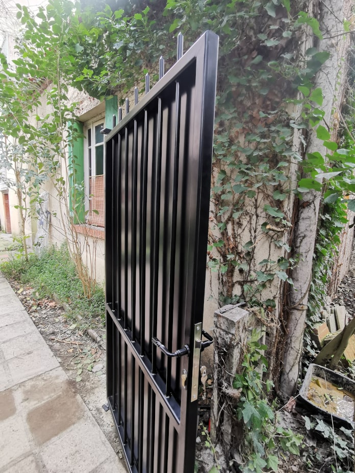 Portillon couleur noir laquer en fer